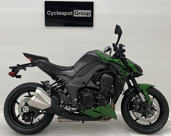 Kawasaki Z1000 IN STOCK NOW !!! SAVE $1,496 2024