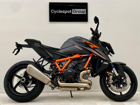 KTM Superduke 1390 SUPER DUKE R EVO - SAVE $1,800 !!! 2024