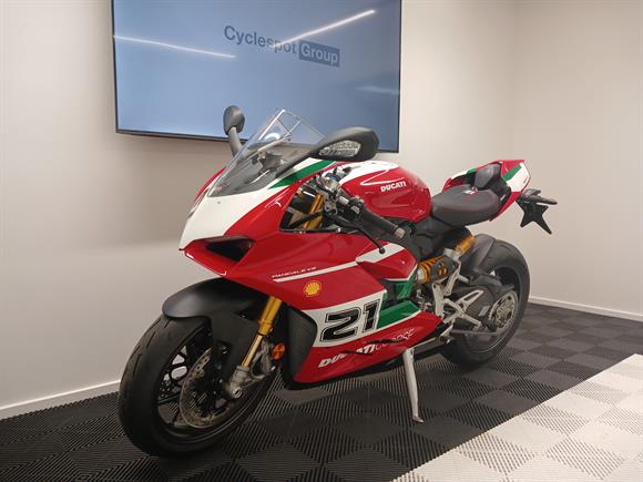 New Ducati Panigale V2 Bayliss 1 in stock