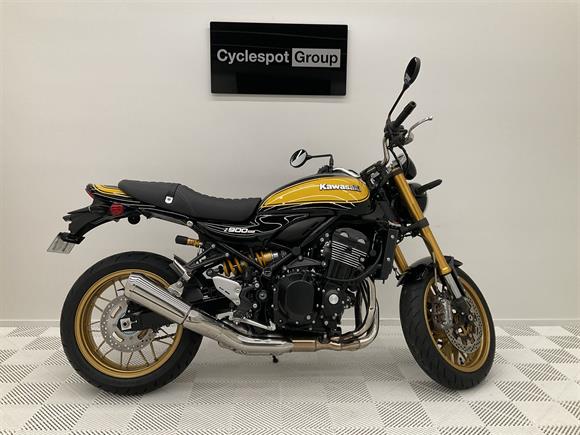 Kawasaki Z900RS YELLOW BALL 2024