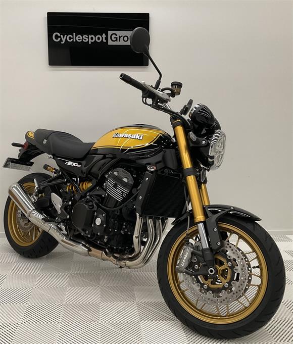 New Kawasaki Z900RS YELLOW BALL