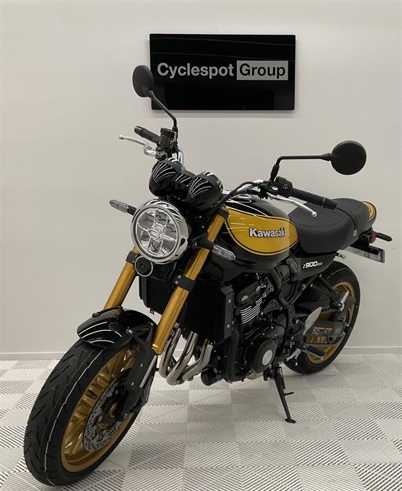 New Kawasaki Z900RS YELLOW BALL