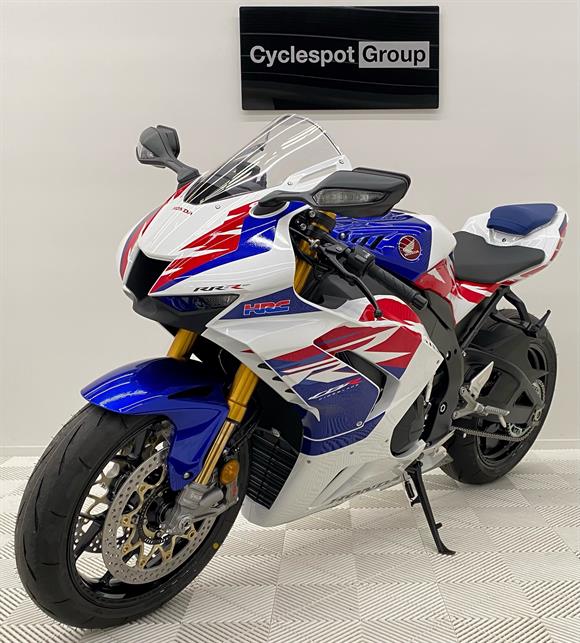 2023 Honda CBR1000RR-R FIREBLADE