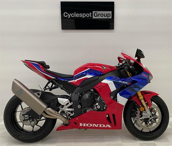 Honda CBR1000RR-R FIREBLADE 2021