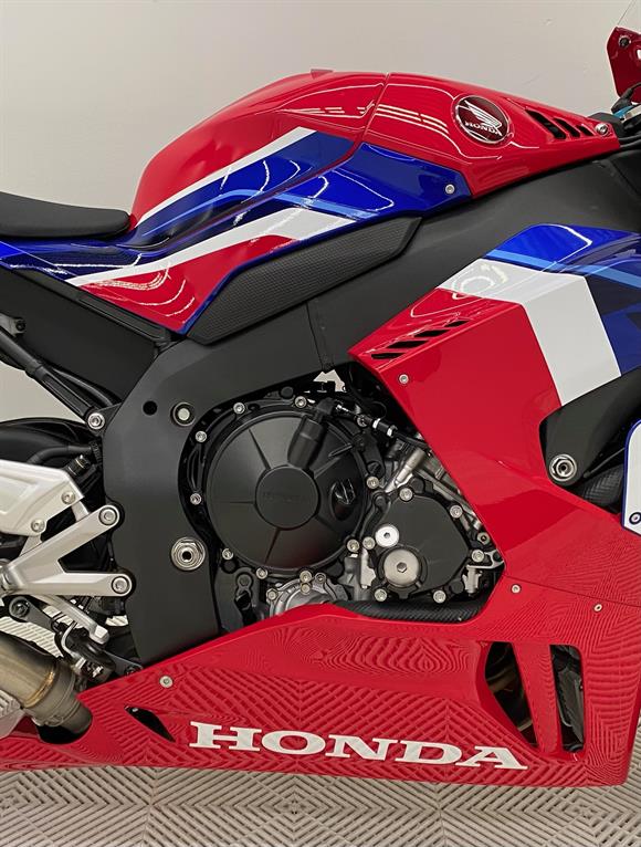 2021 Honda CBR1000RR-R FIREBLADE