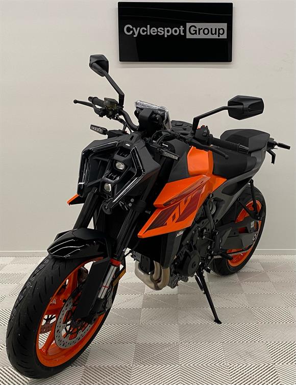 New KTM Duke 990 - SAVE $2,500 !!!