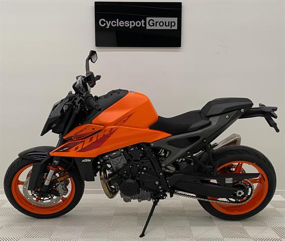 New KTM Duke 990 - SAVE $2,500 !!!