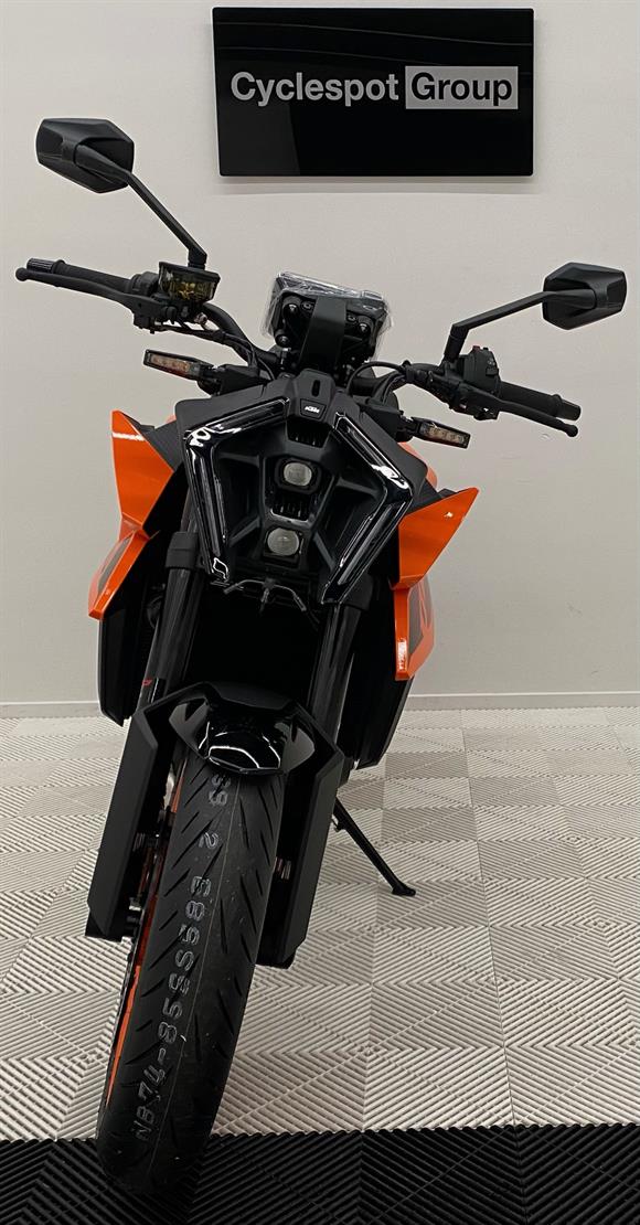 New KTM Duke 990 - SAVE $2,500 !!!