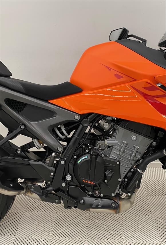 New KTM Duke 990 - SAVE $2,500 !!!