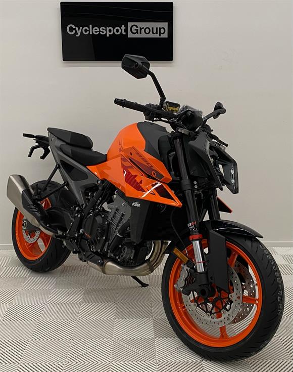 New KTM Duke 990 - SAVE $2,500 !!!