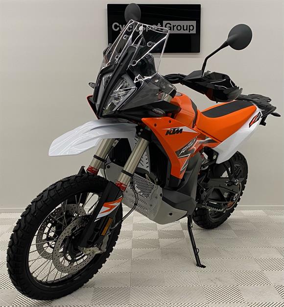 New KTM 890 Adventure R Rally - SAVE $4,000 !!!