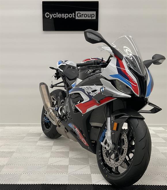 2022 BMW M1000RR