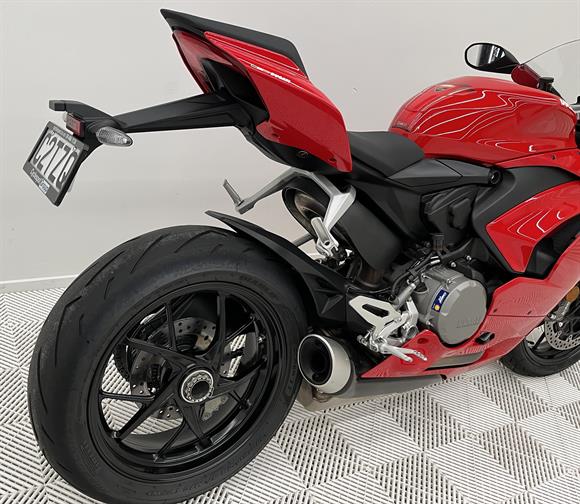 2023 Ducati Panigale V2