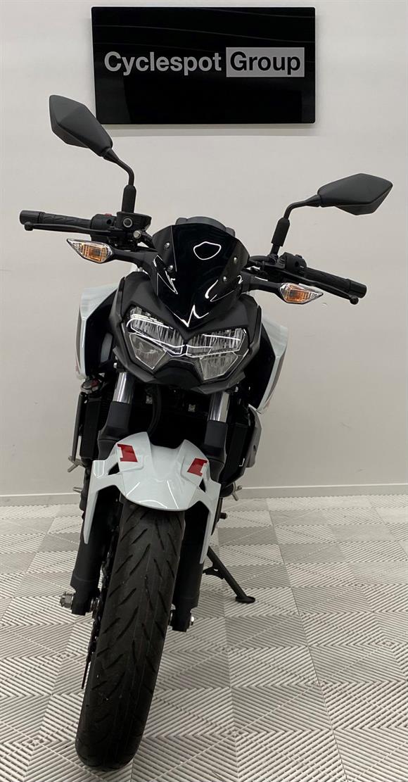 2023 Kawasaki Z400