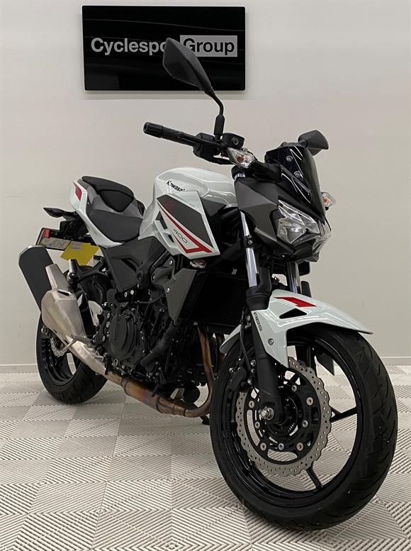 2023 Kawasaki Z400