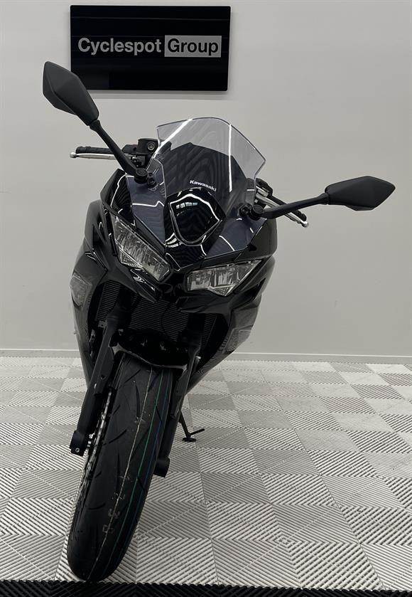 New Kawasaki EX650 Ninja 650