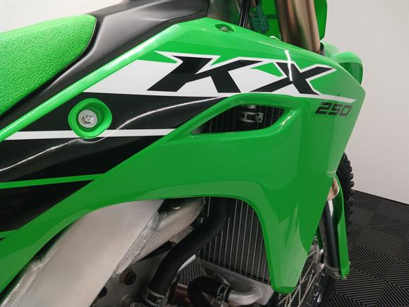 New Kawasaki KX250