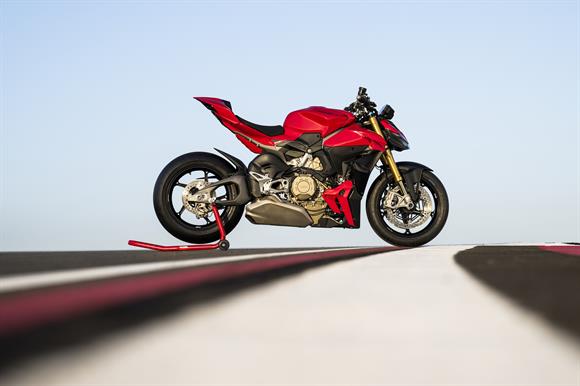 New Ducati Street Fighter V4