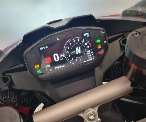 2022 Ducati Panigale V2