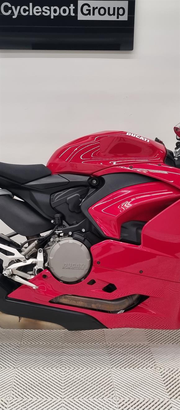 2022 Ducati Panigale V2