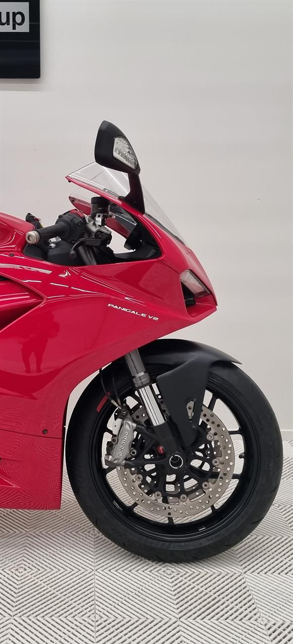 2022 Ducati Panigale V2