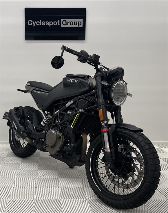 2022 Husqvarna SVARTPILEN 401