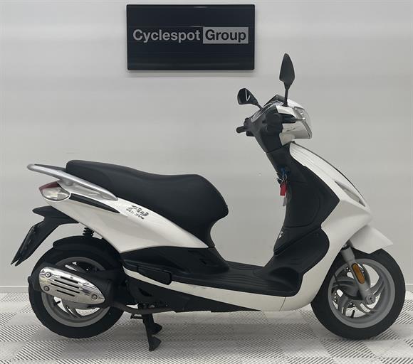 Piaggio Fly 150 2019