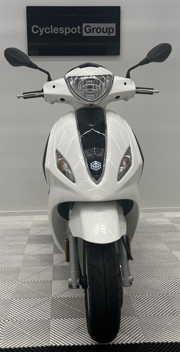 2019 Piaggio Fly 150