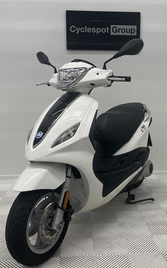 2019 Piaggio Fly 150