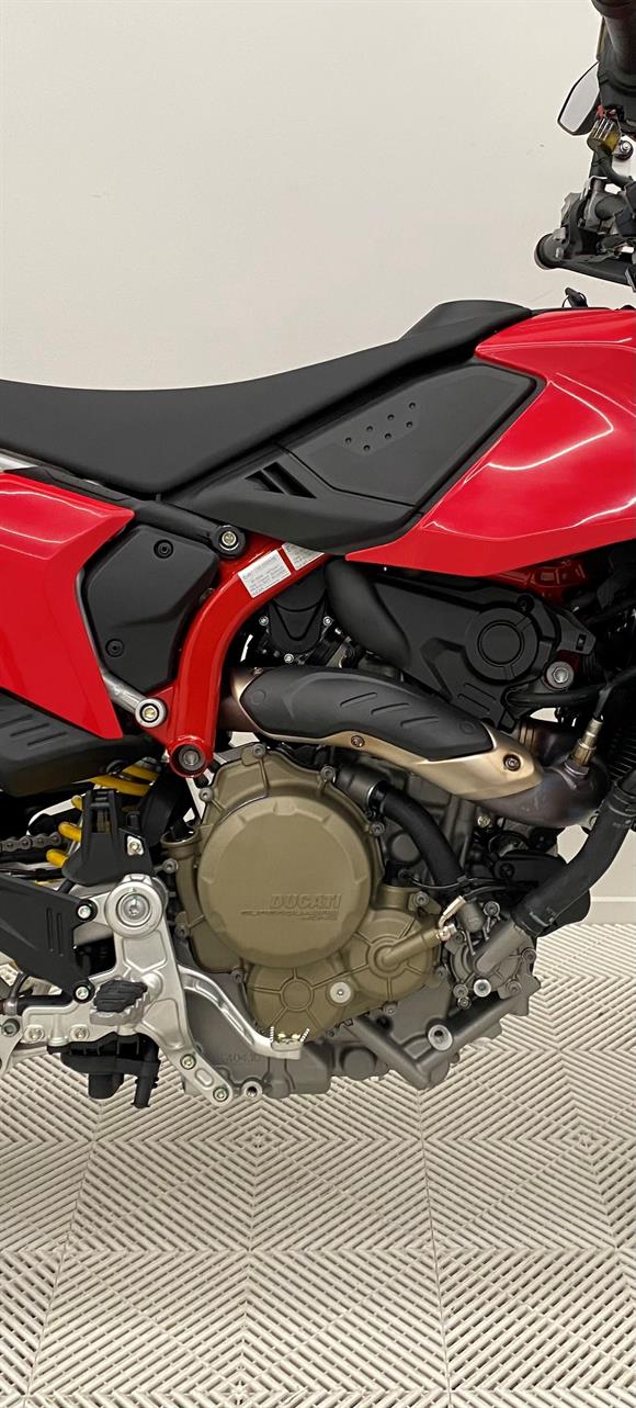 New Ducati Hypermotard 698 Mono