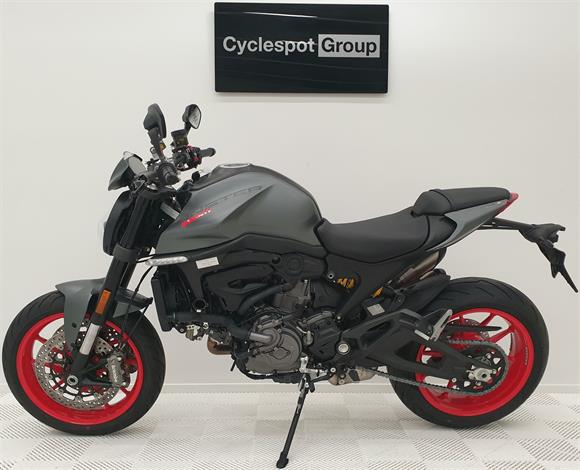 New Ducati Monster PLUS