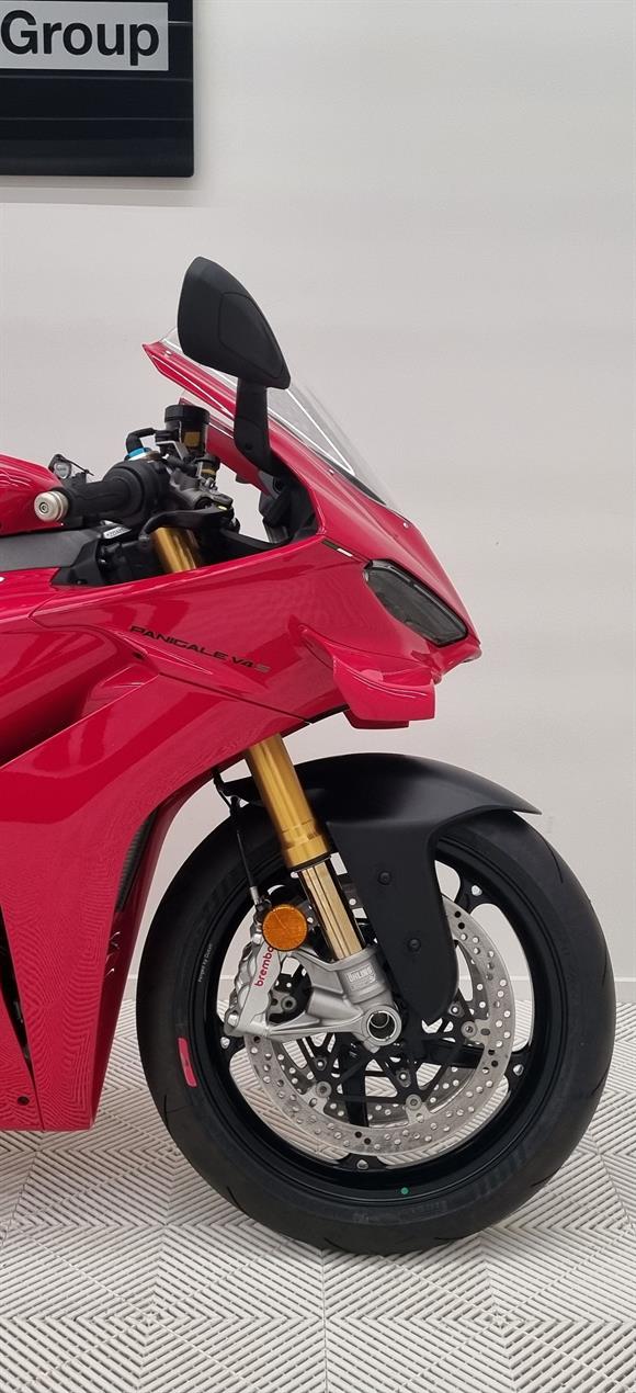 New Ducati Panigale V4S