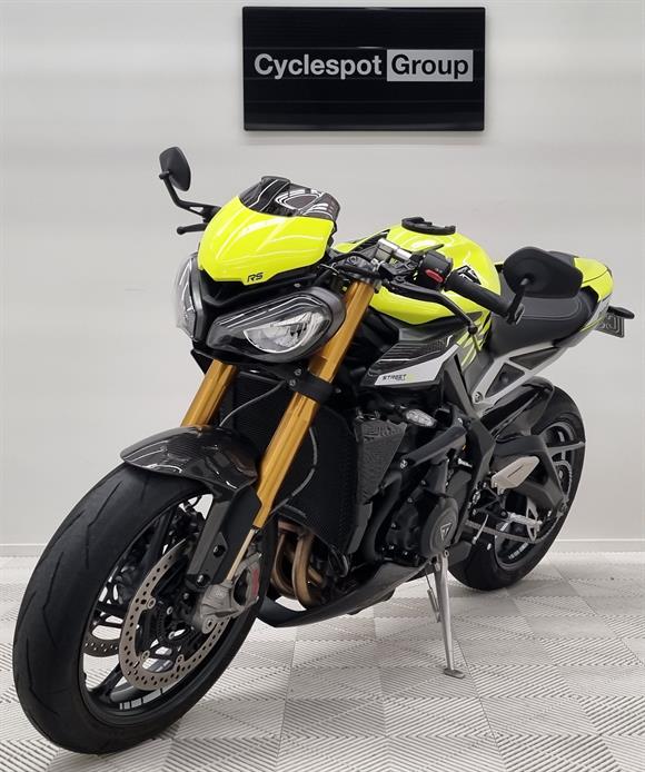 2023 Triumph Street Triple 765 RS Moto2