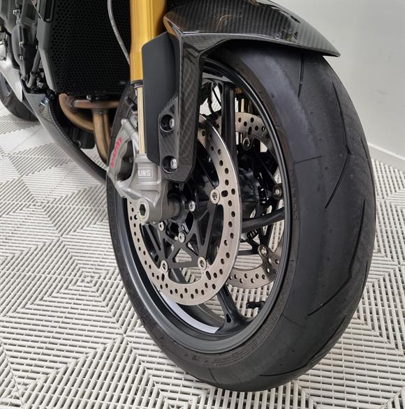 2023 Triumph Street Triple 765 RS Moto2