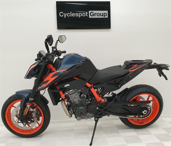 New KTM Duke 890 R - SAVE $4,250 !!!