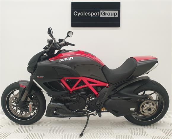 2012 Ducati Diavel Carbon