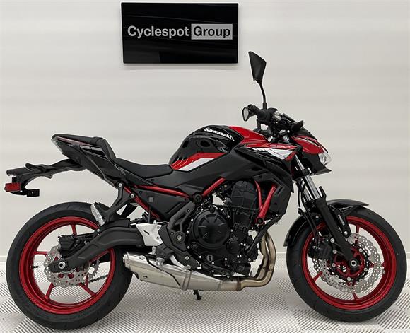 Kawasaki Z650 SAVE $1000  - IN STOCK NOW !!! 2024