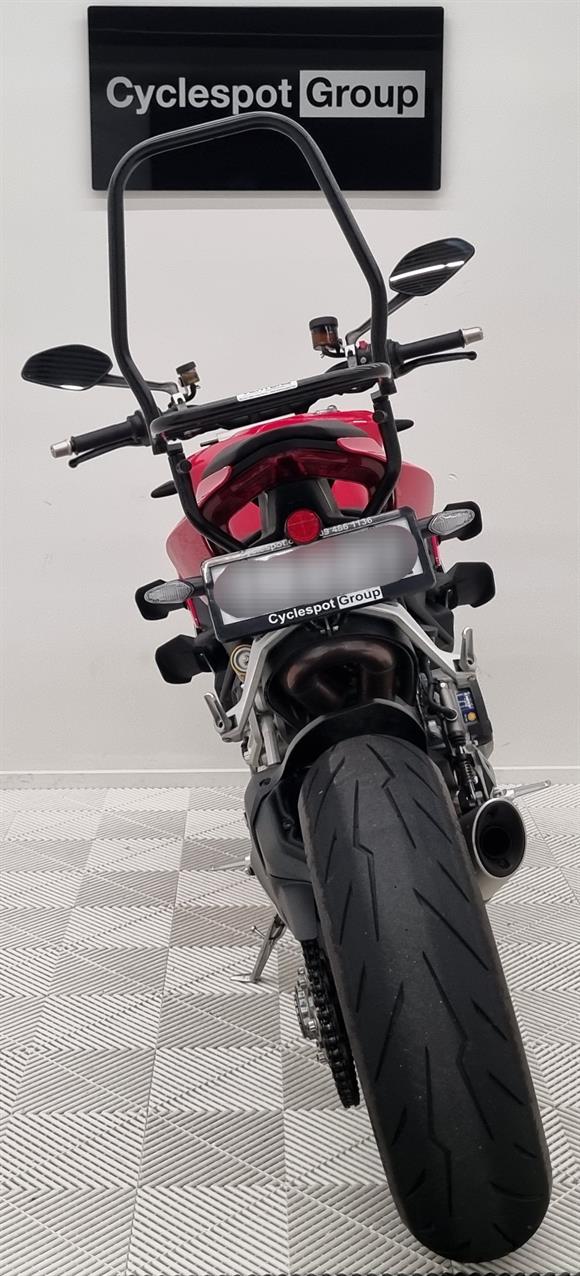 2024 Ducati Street Fighter V2