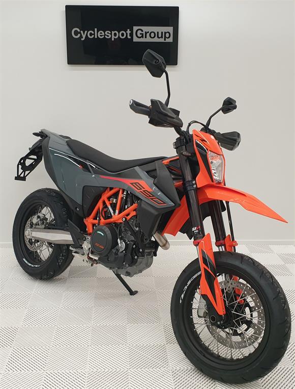 New KTM 690SMC-R SAVE $4,800 !!!