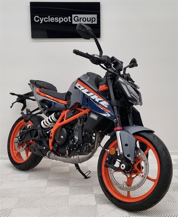 New KTM Duke 390 - SAVE $950 !!!