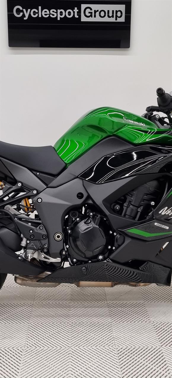 Kawasaki ZX1100 Ninja 1100 SX SE - 2025 - Cyclespot Leading