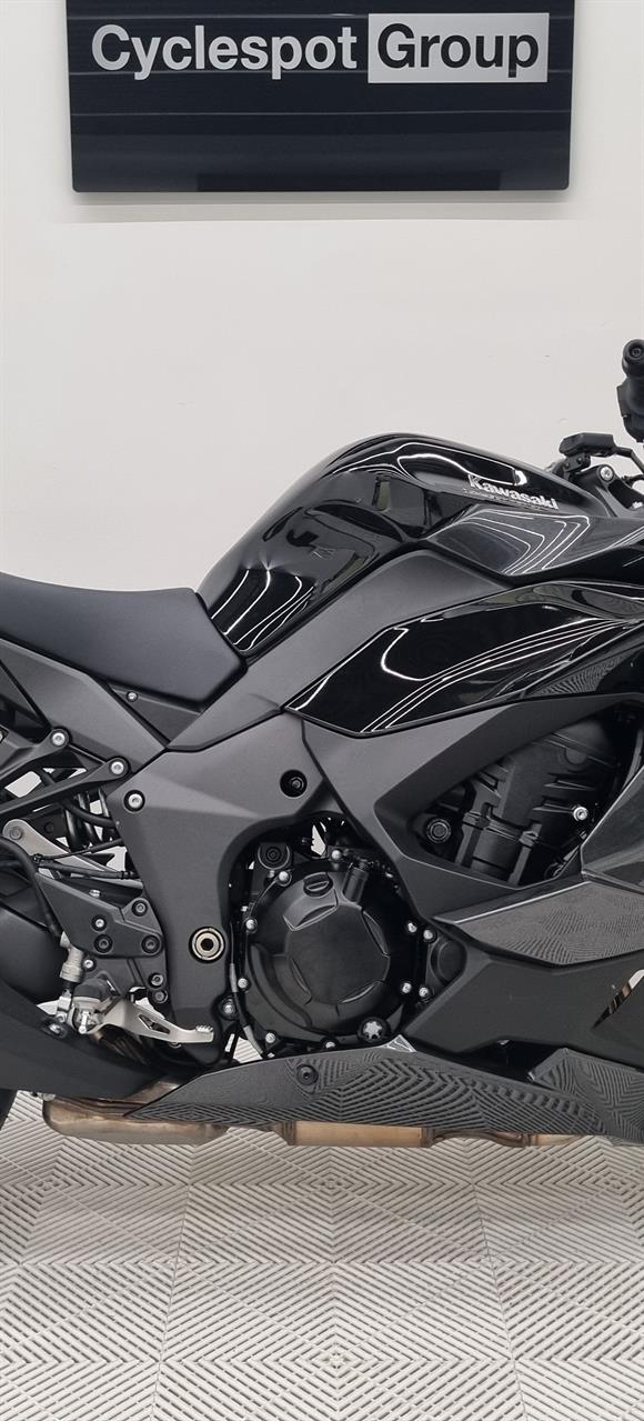 Kawasaki ZX1100 Ninja 1100 SX SE - 2025 - Cyclespot Leading