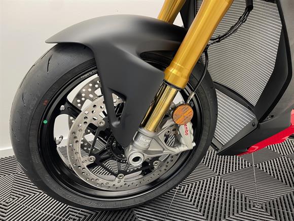 New Ducati Street Fighter V4