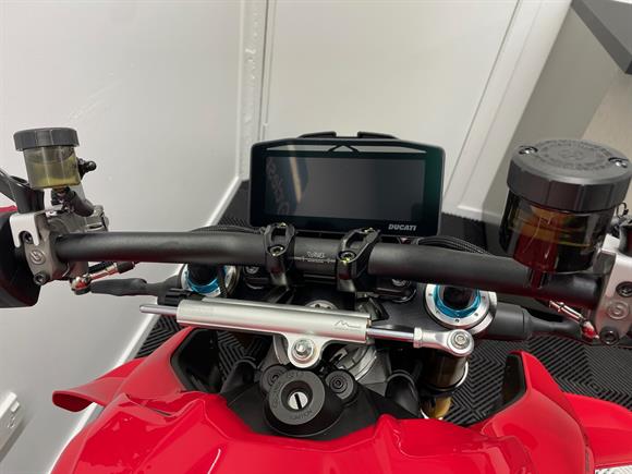 New Ducati Street Fighter V4