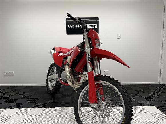 New Gas Gas EC300
