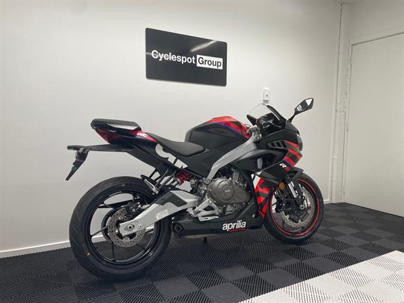 New Aprilia RS457 RACING STRIPES