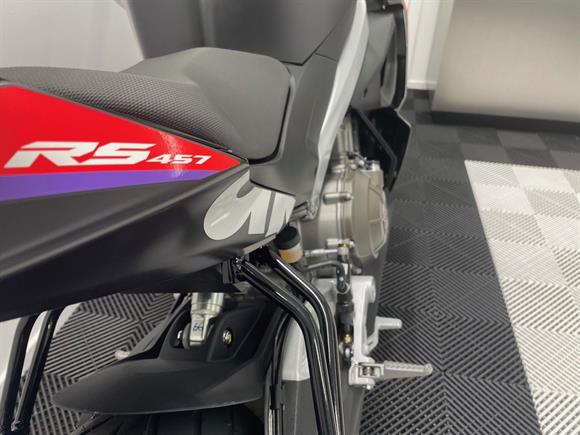 New Aprilia RS457 RACING STRIPES