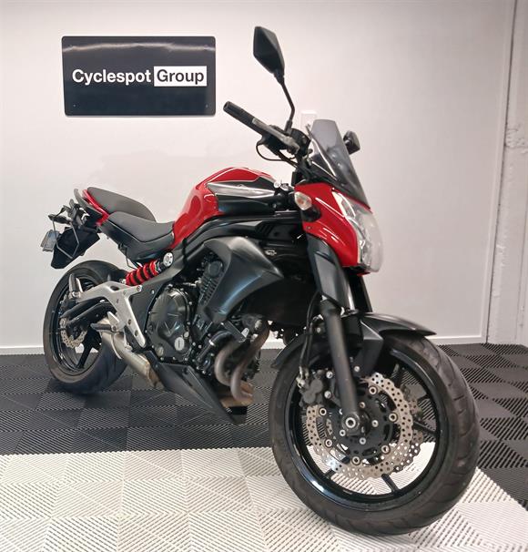 2015 Kawasaki ER650 With Soft Panniers - FULL POWER
