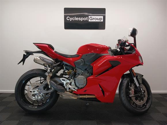 Ducati Panigale V2 2026