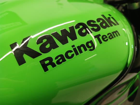 New Kawasaki ZX10R SAVE $6900 + AKRAPOVIC SLIP ON